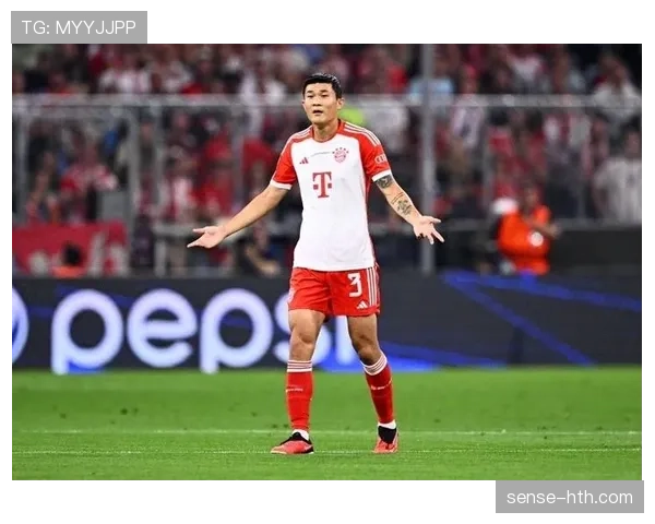 金玟哉伊藤洋辉防线配合表现稳健，近期防守端发挥稳定