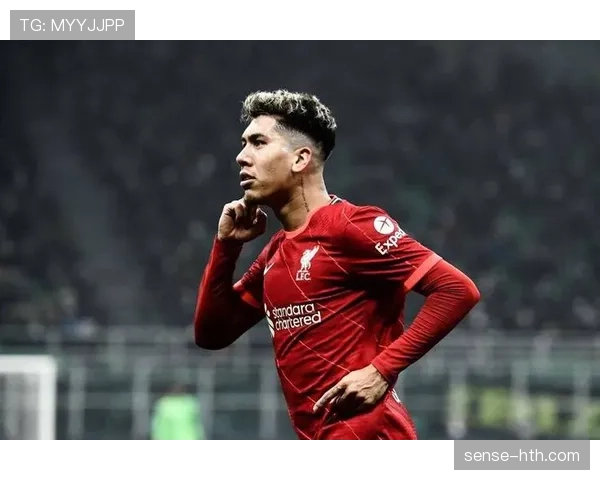 阿尔瓦雷斯 vs 菲尔米诺：伪九号角色构建与战术价值差异分析