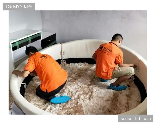 练俊杰家里阳台堆满奖牌，邻居以为他在搞金属回收